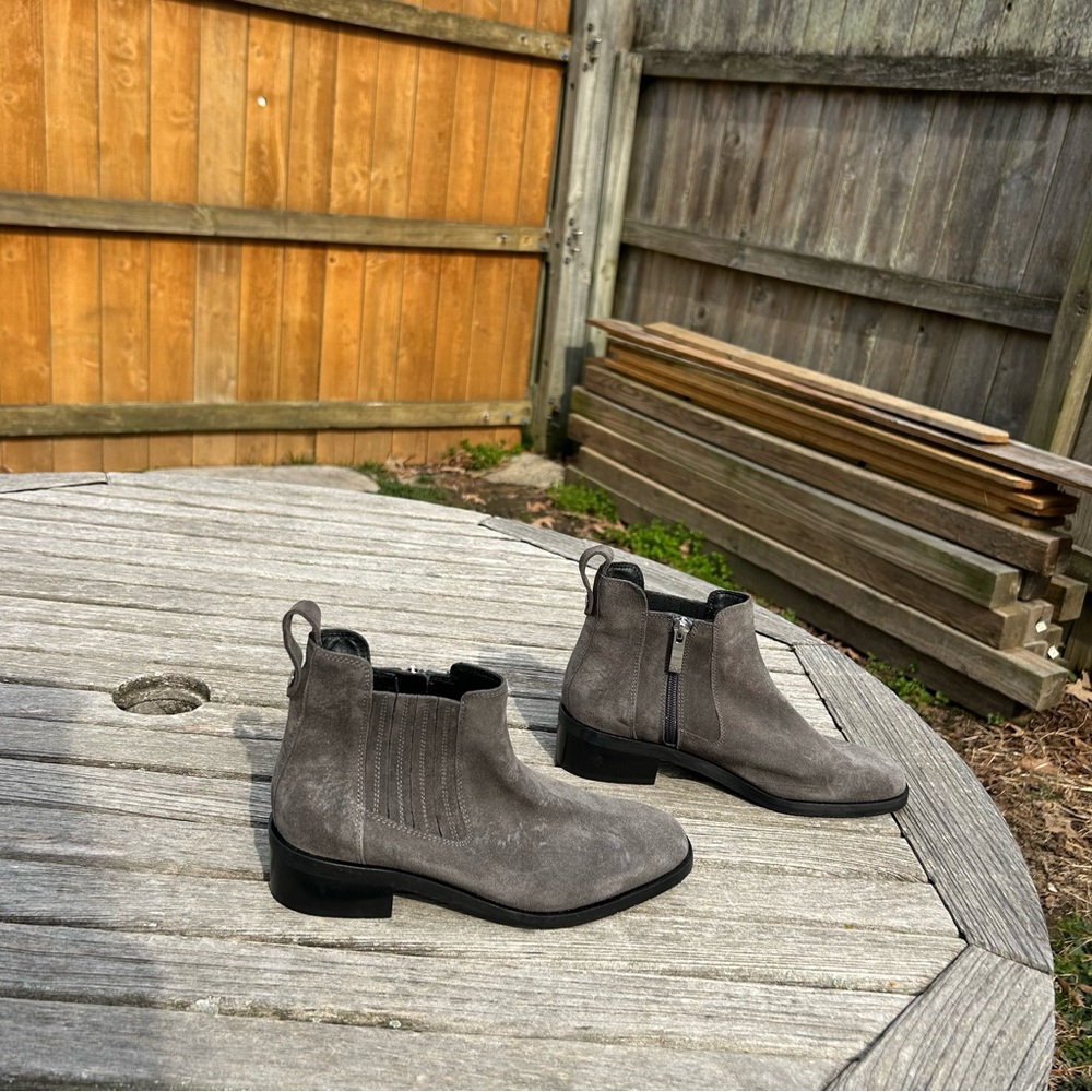 Aquatalia‎ Carmie Weatherproof Suede Boot size 5.5